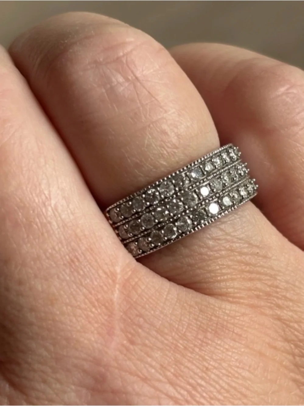 14 kt white gold 1.08 ct genuine natural diamonds Triple Row Pave Ring